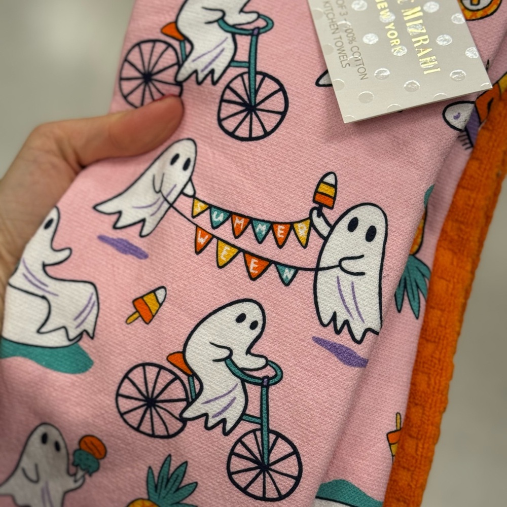 Pink Ghost Print 3 kitchen Towel Set